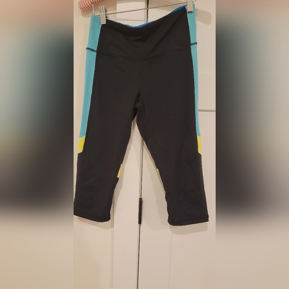 VS Capri leggings